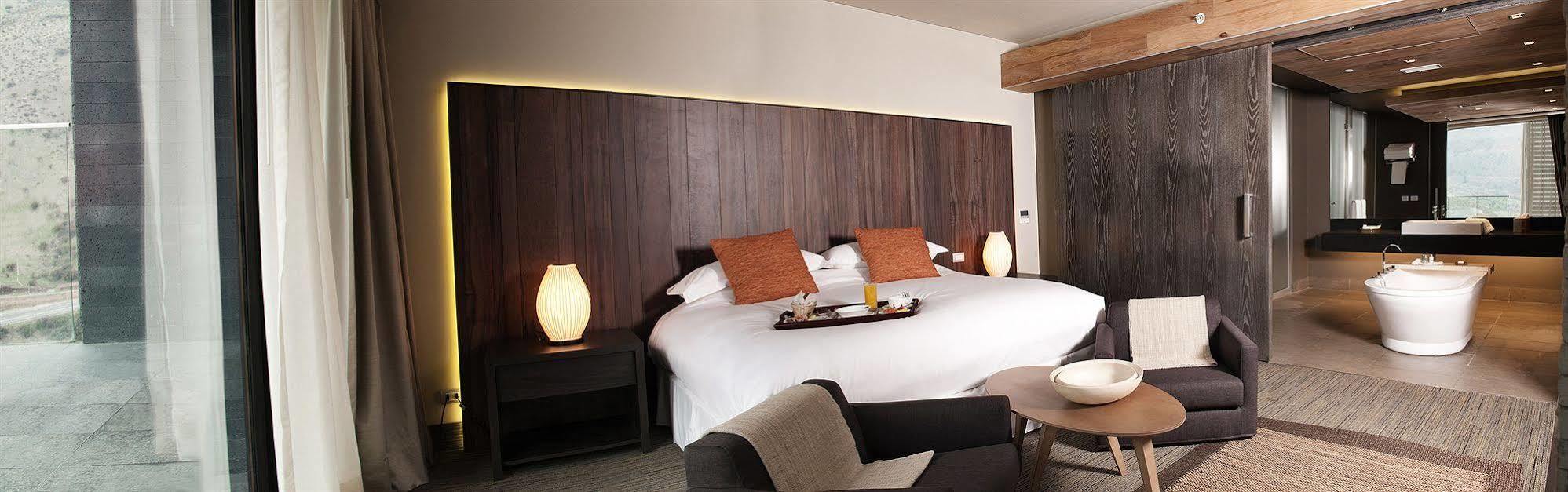 Enjoy Santiago Hotel Catemu Exterior photo